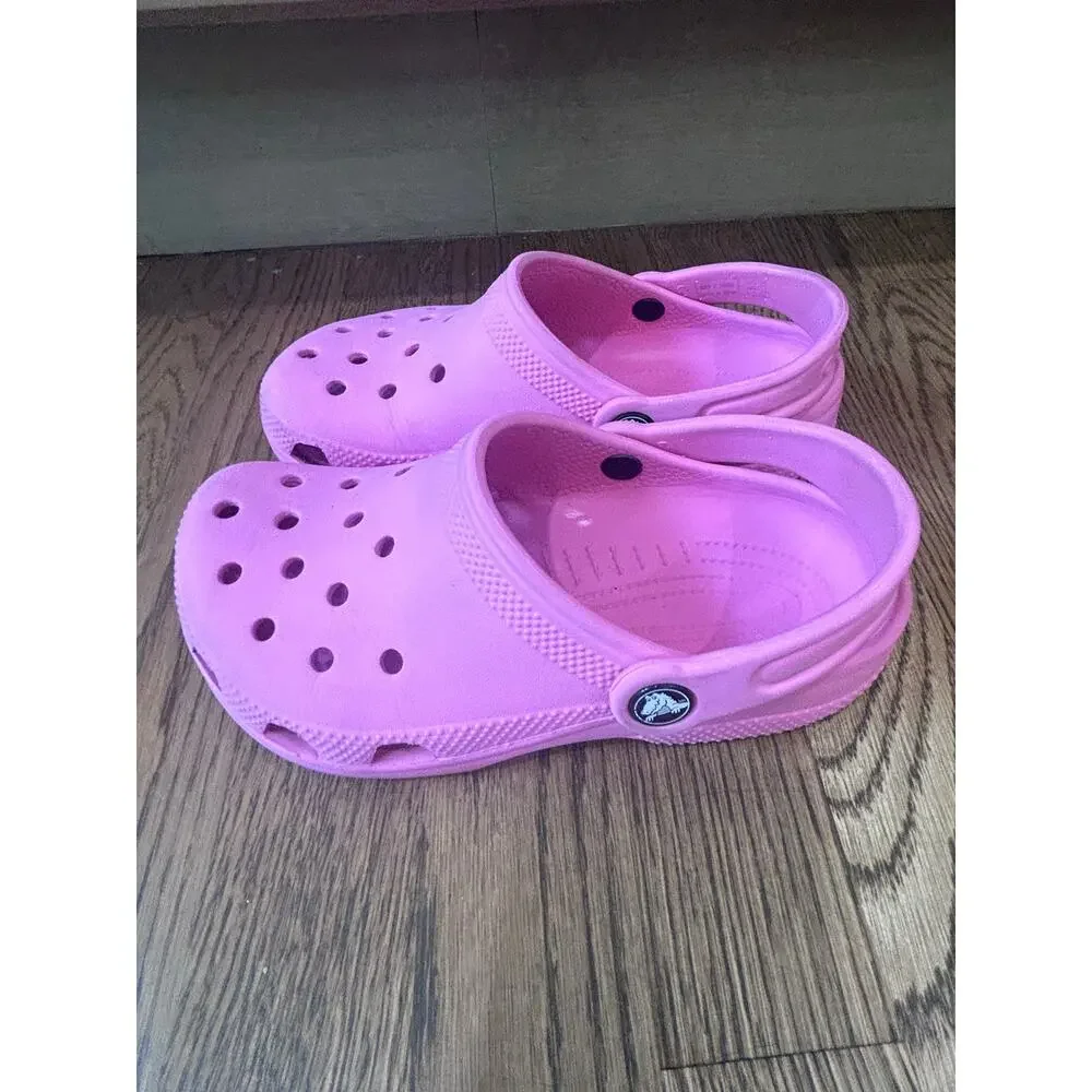 CROCS keep your